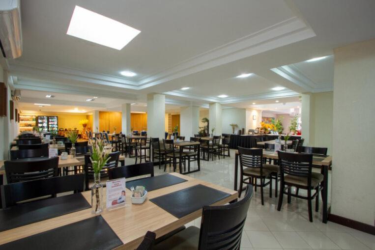 Le Village Flats Hotel e Business Joinville Extérieur photo